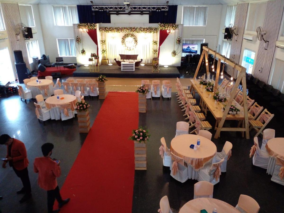 Angamaly Convention Centre Hotel Kochi Ngoại thất bức ảnh